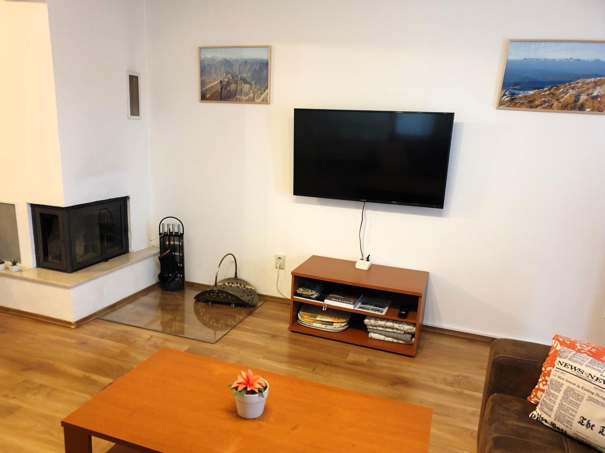 Apartman Slavkov Home & Parking Nova Lesna Bagian luar foto