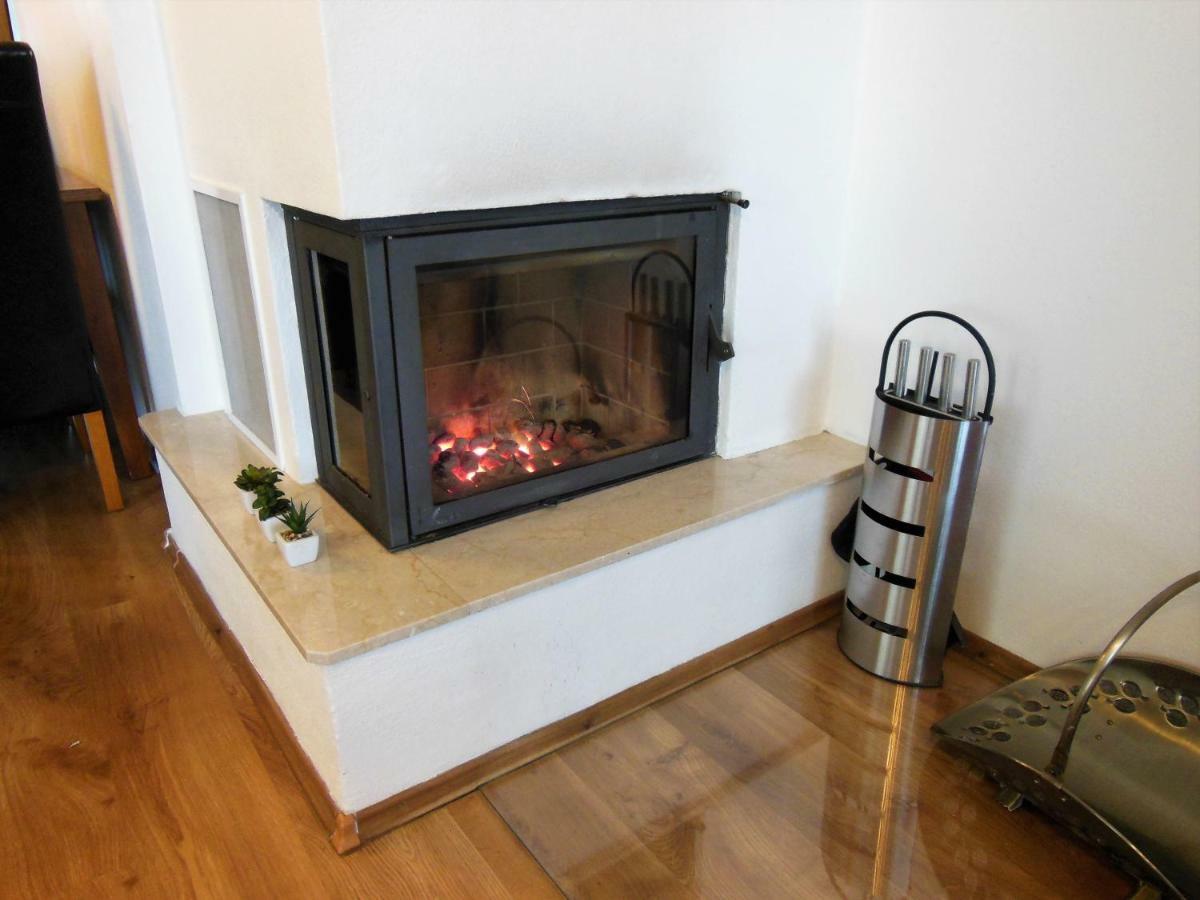 Apartman Slavkov Home & Parking Nova Lesna Bagian luar foto